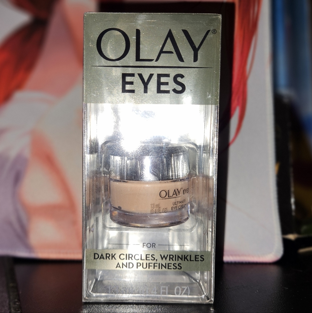 New OLAY Ultimate Eye Cream - For Dark Circles, Wrinkles And Puffiness